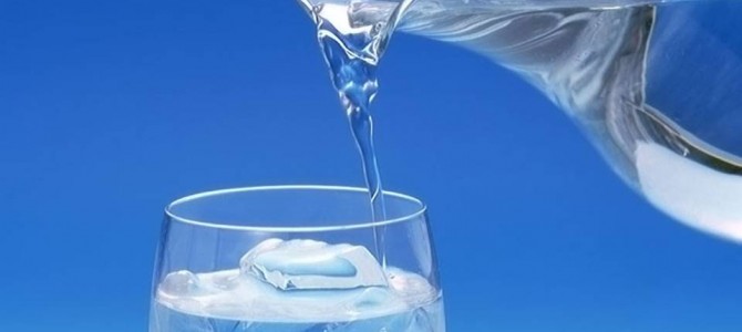 Un bicchiere d’acqua fresca